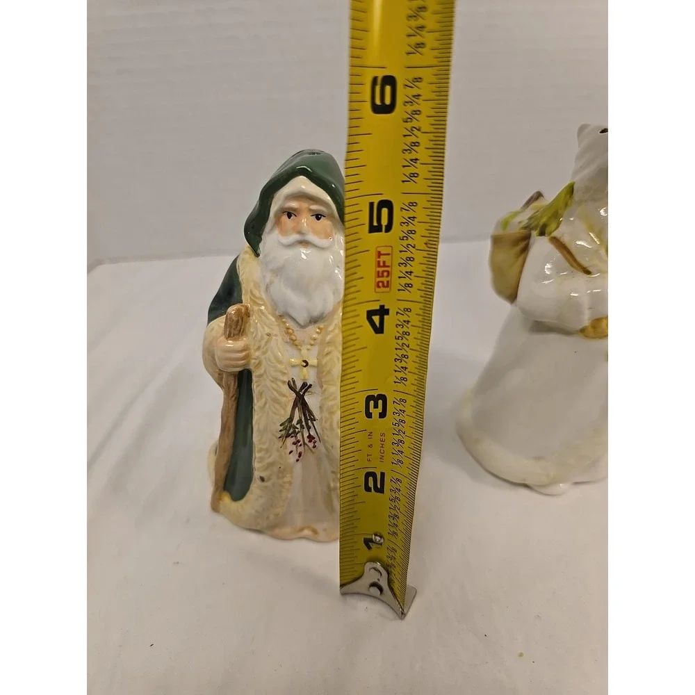 Santa Claus Through‎ The Years Salt & Pepper Shakers 5 Inches